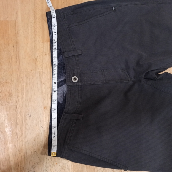 Lululemon atletica men's outdoor pants. Size 34 - Picture 8 of 8